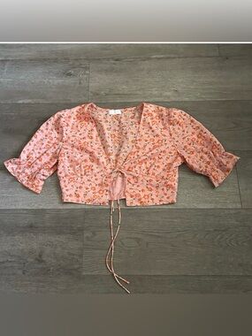 Isalis Floral Ruffle Sleeve Front Tie Top Size Large